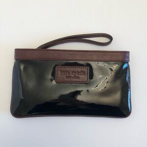 Kate Spade New York Patent Leather Zippered Chrissy Wristlet in Black 2000s